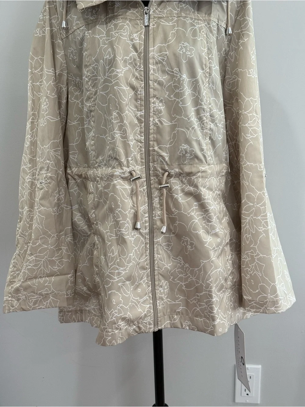 New Susan Graver L Light Beige Floral Hooded Rain Jacket - Women's 607